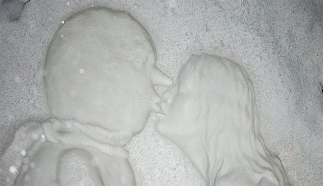 A snow kiss
