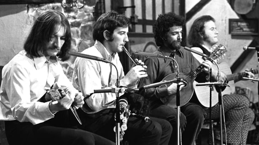 Planxty performing in the 1970s (L-R) Donal Lunny, Liam O’Flynn, Andy Irvine and Christy Moore.